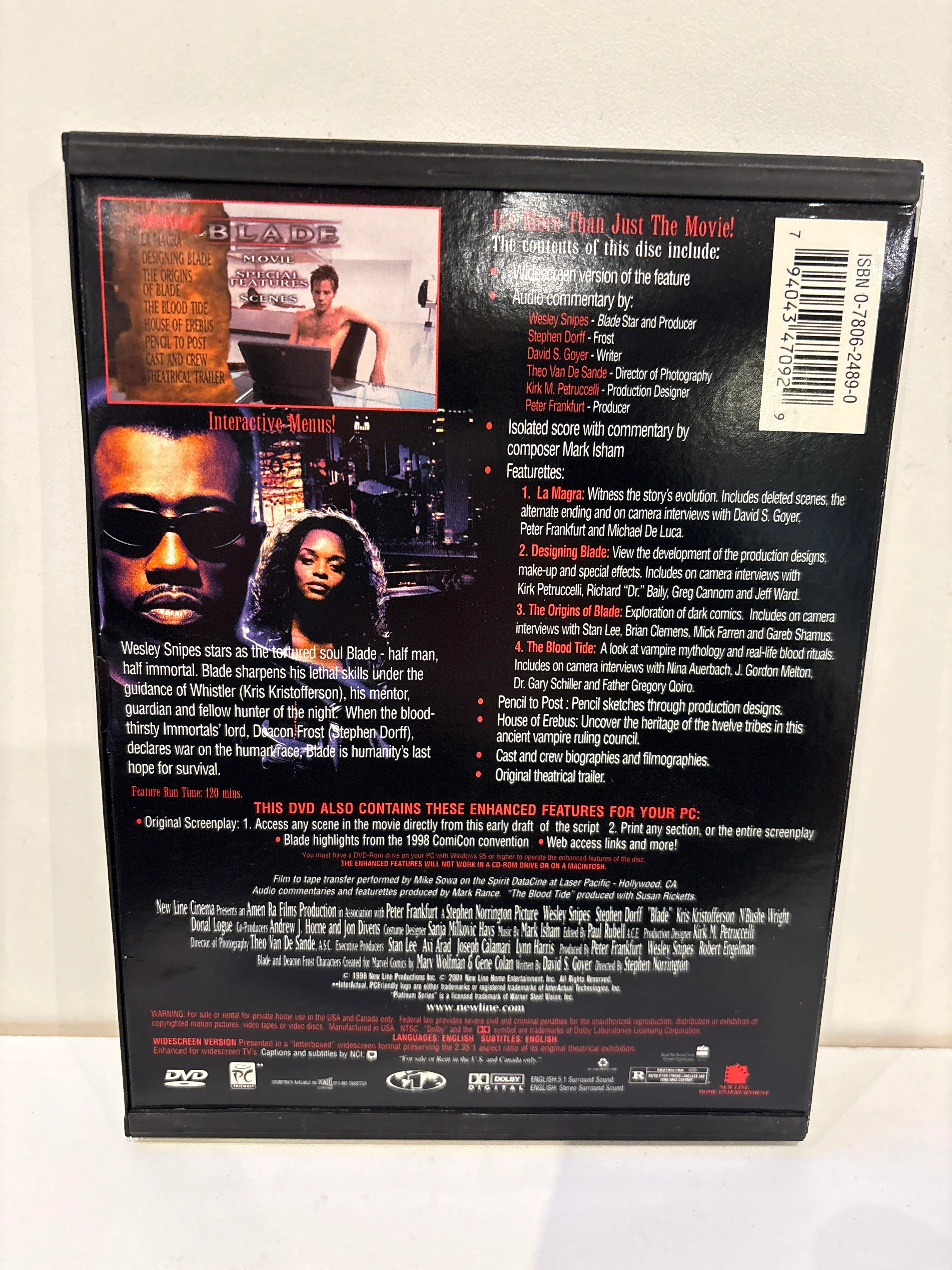 Blade - DVD - Image 2