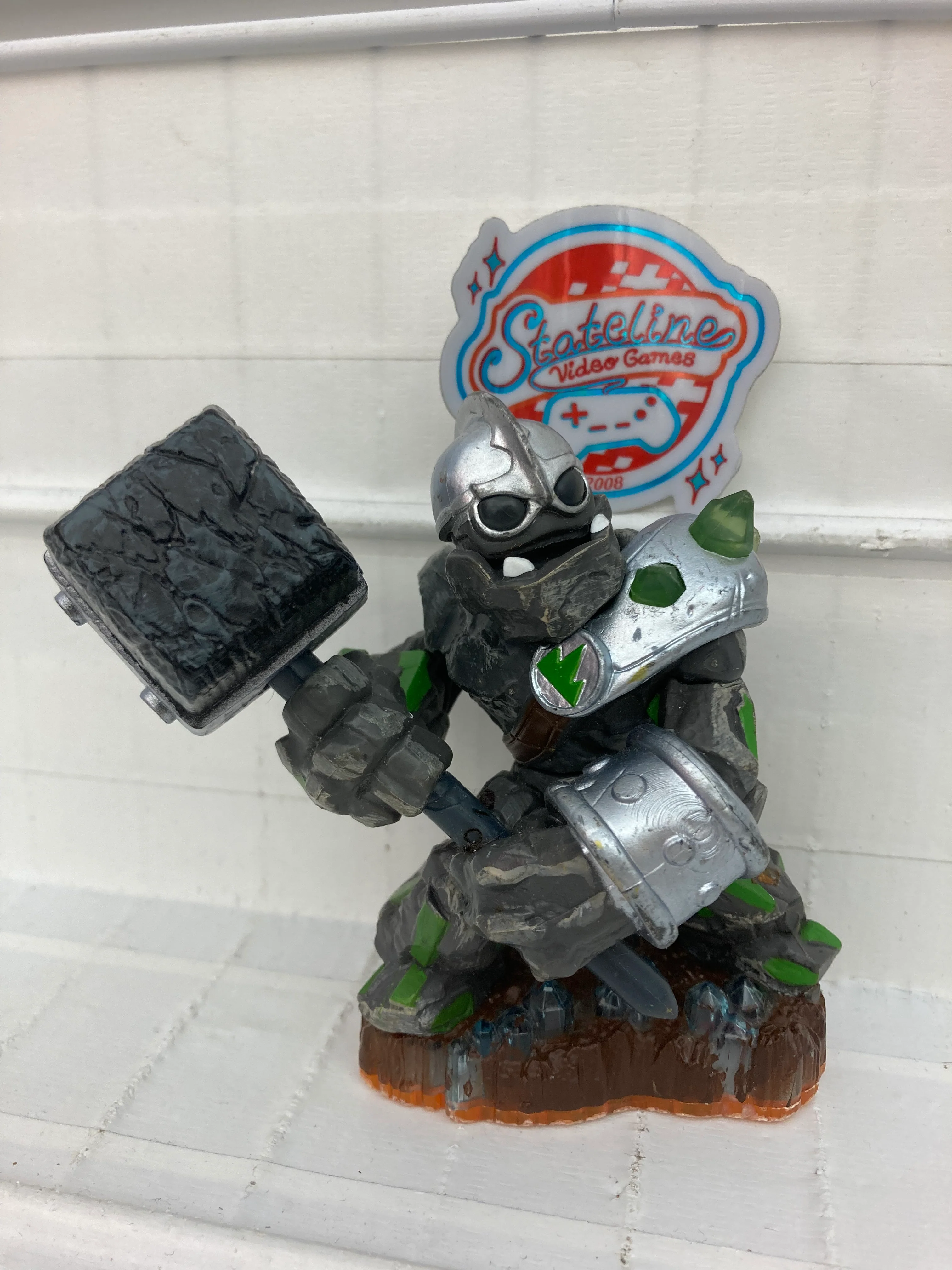 Crusher - Giants - Skylanders