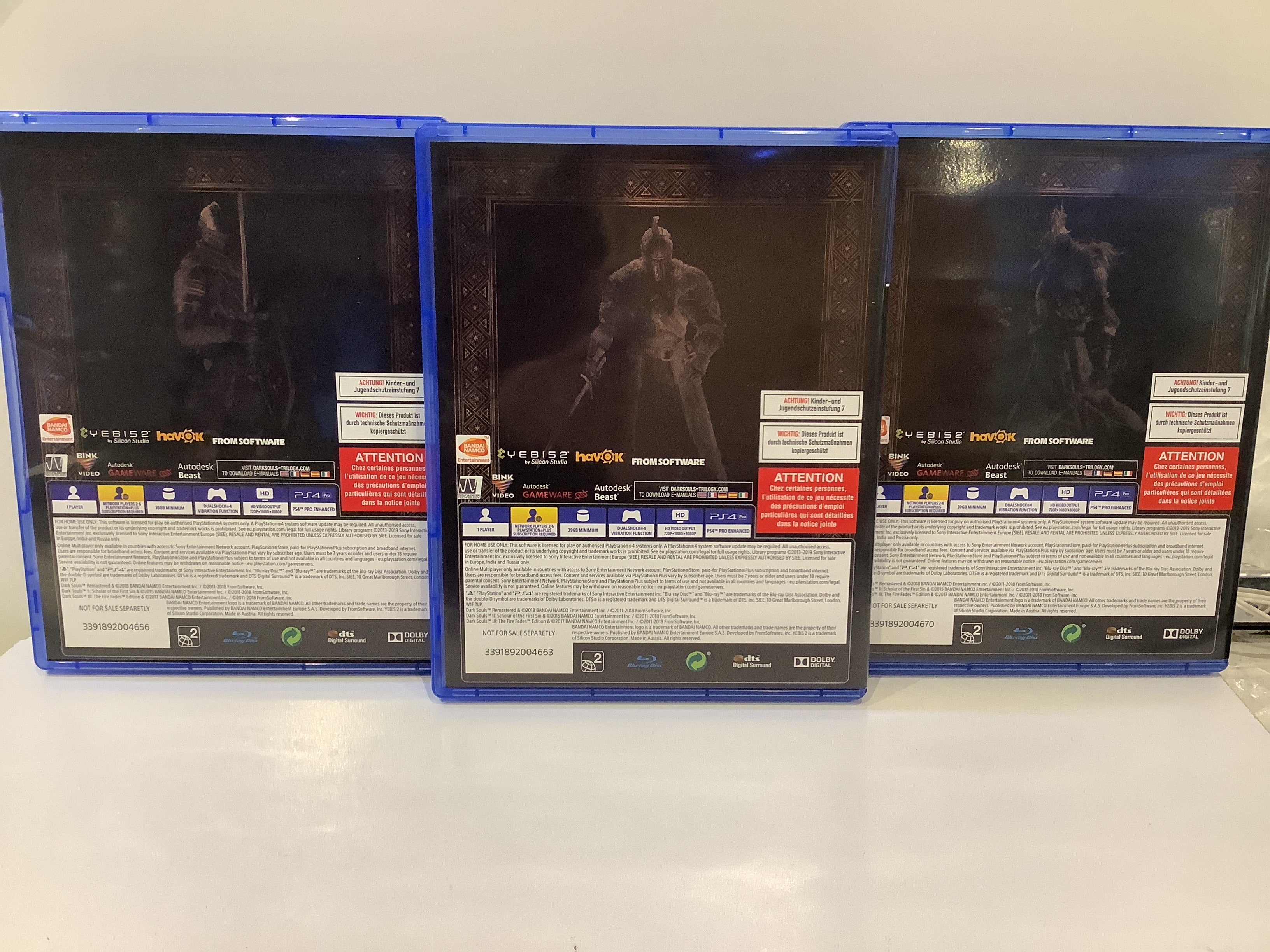 Dark Souls Trilogy - Playstation 4 - Image 2