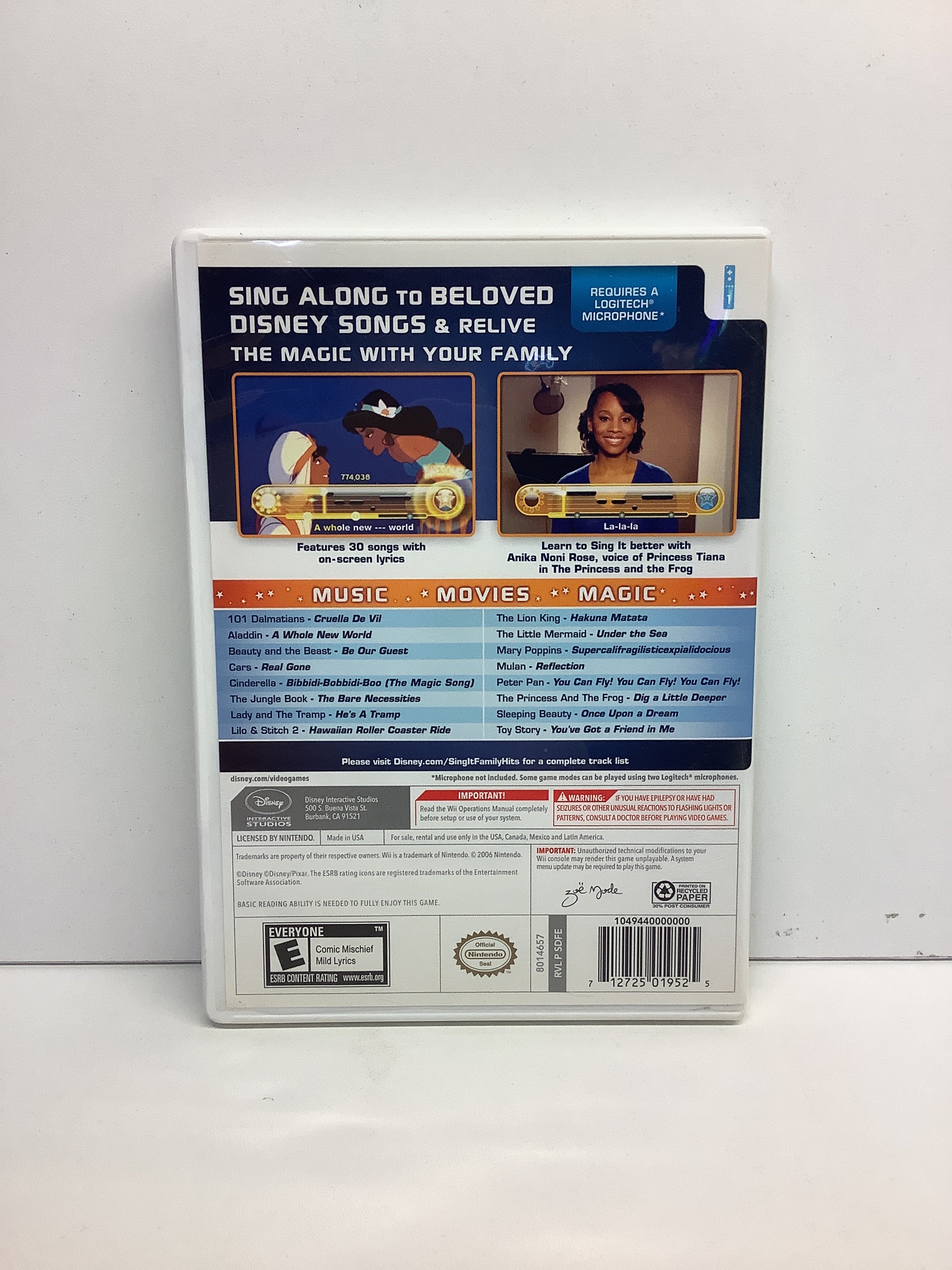 Disney Sing It: Family Hits - Wii - Image 2