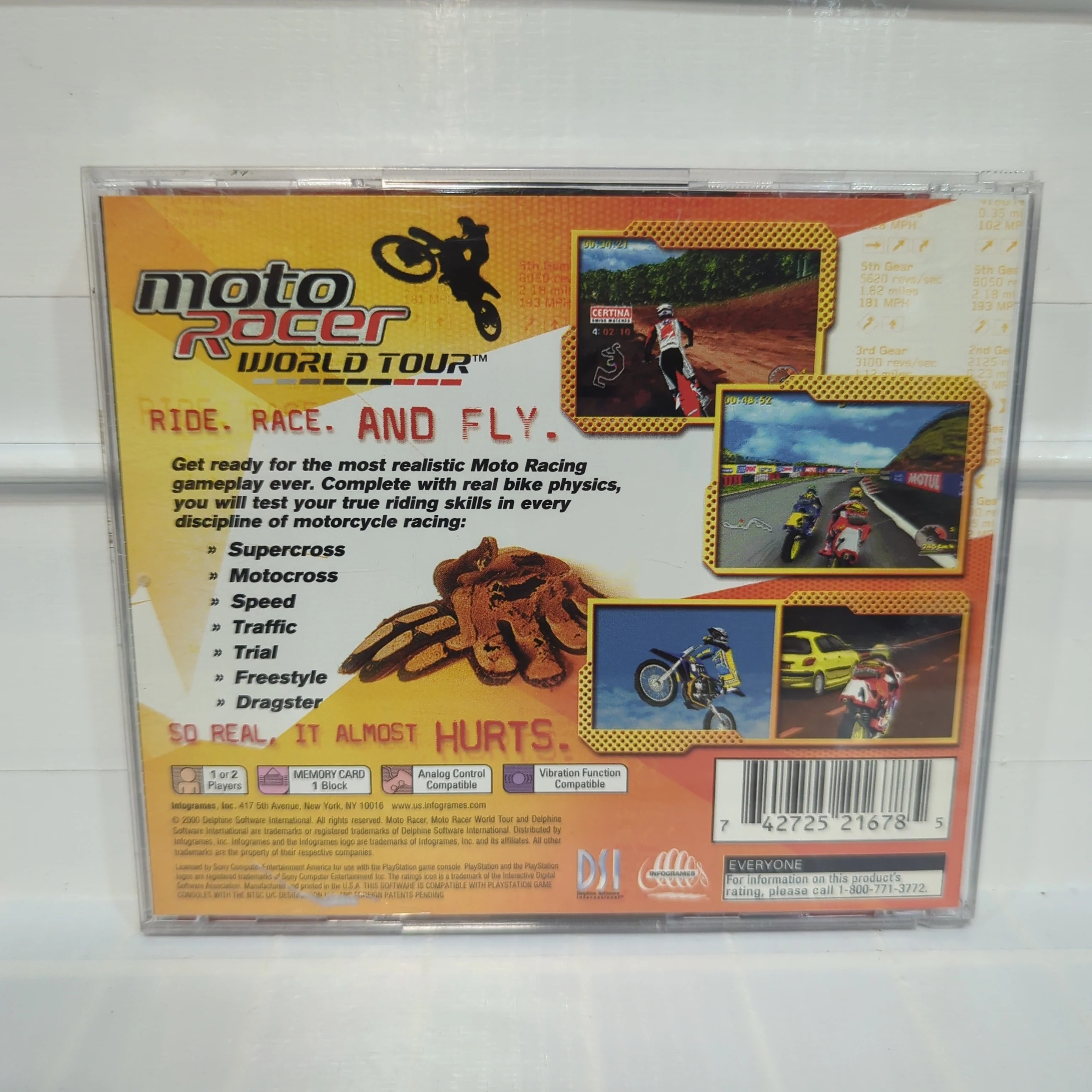 Moto Racer World Tour - Playstation - Image 2