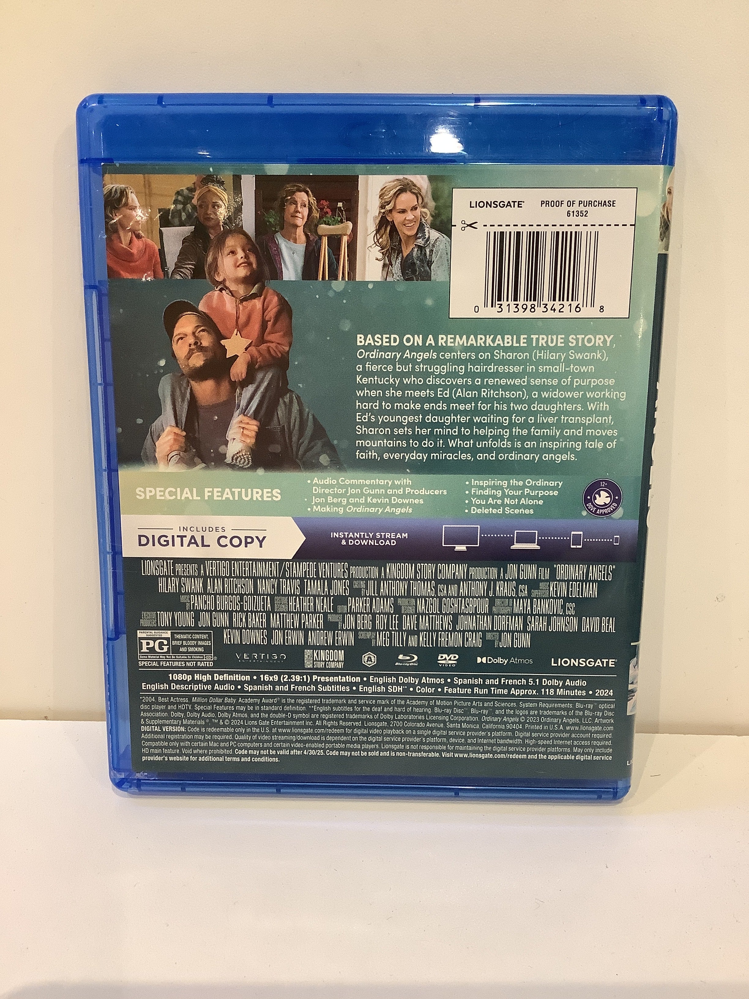 Ordinary Angels - Blu-Ray - Image 2