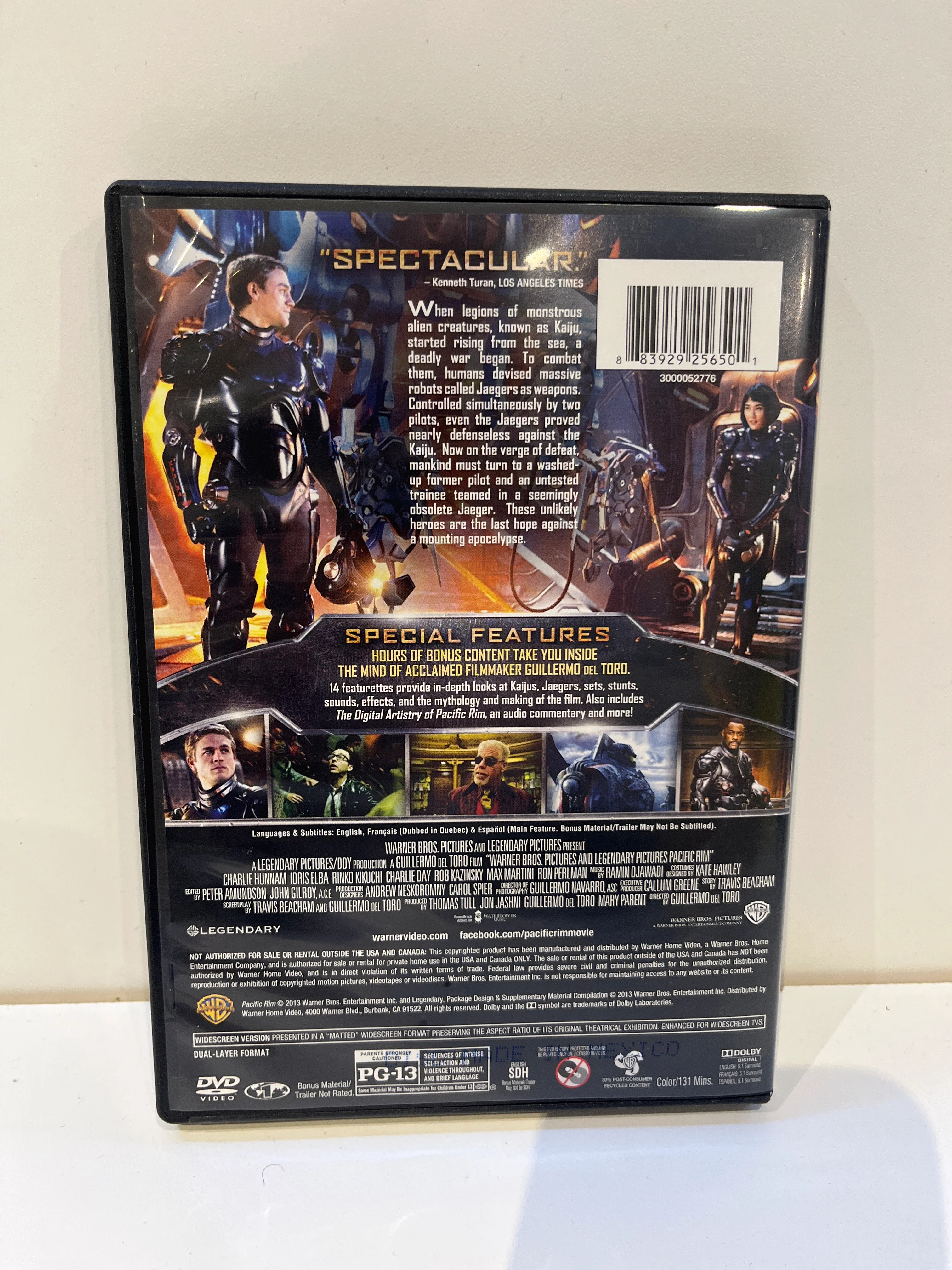 Pacific Rim - DVD - Image 2
