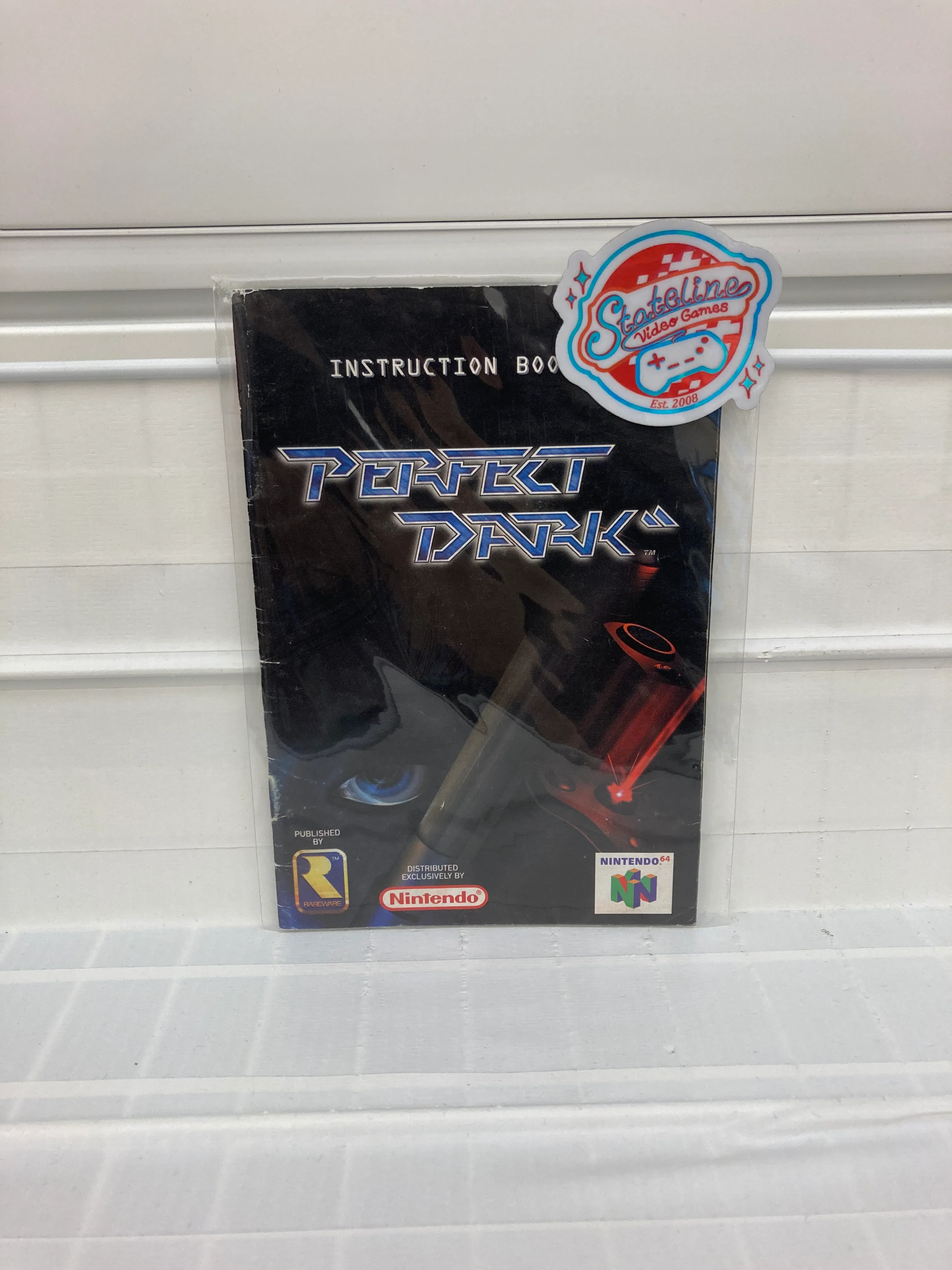 Perfect Dark - Nintendo 64 - Image 2