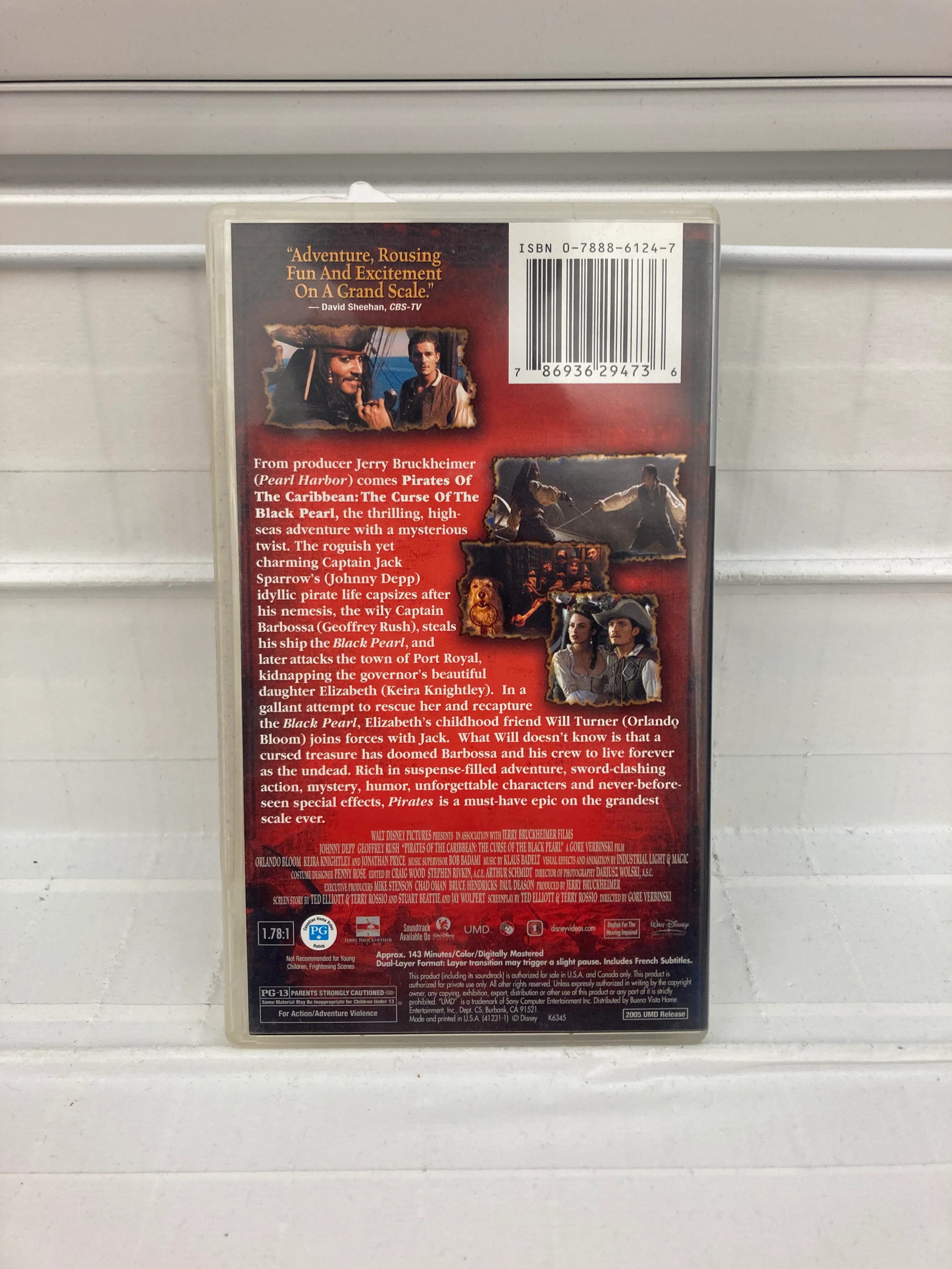 Pirates of the Caribbean: Curse of the Black Pearl [UMD] - PSP - Image 2