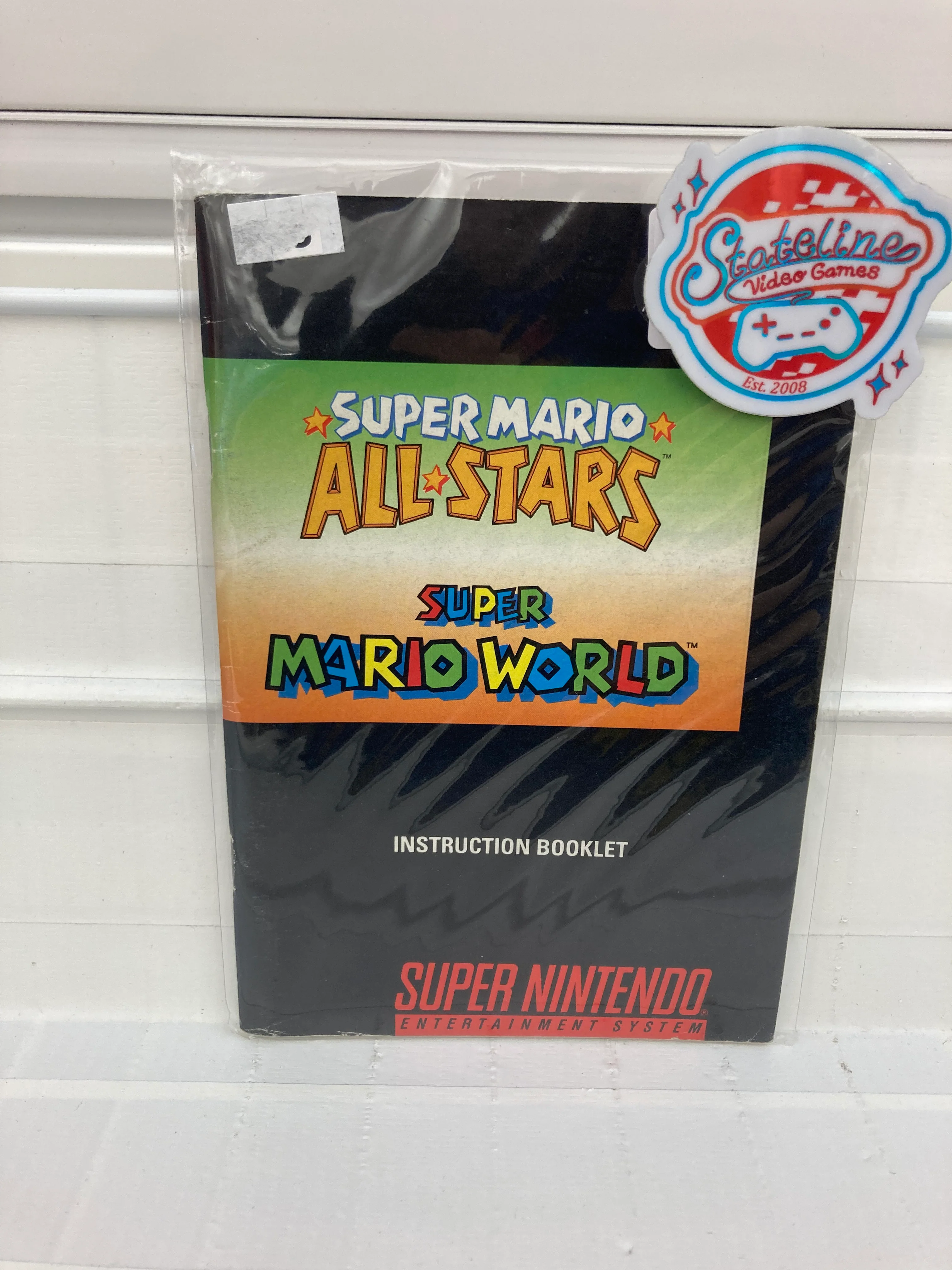 Super Mario All-stars and Super Mario World - Super Nintendo - Image 2