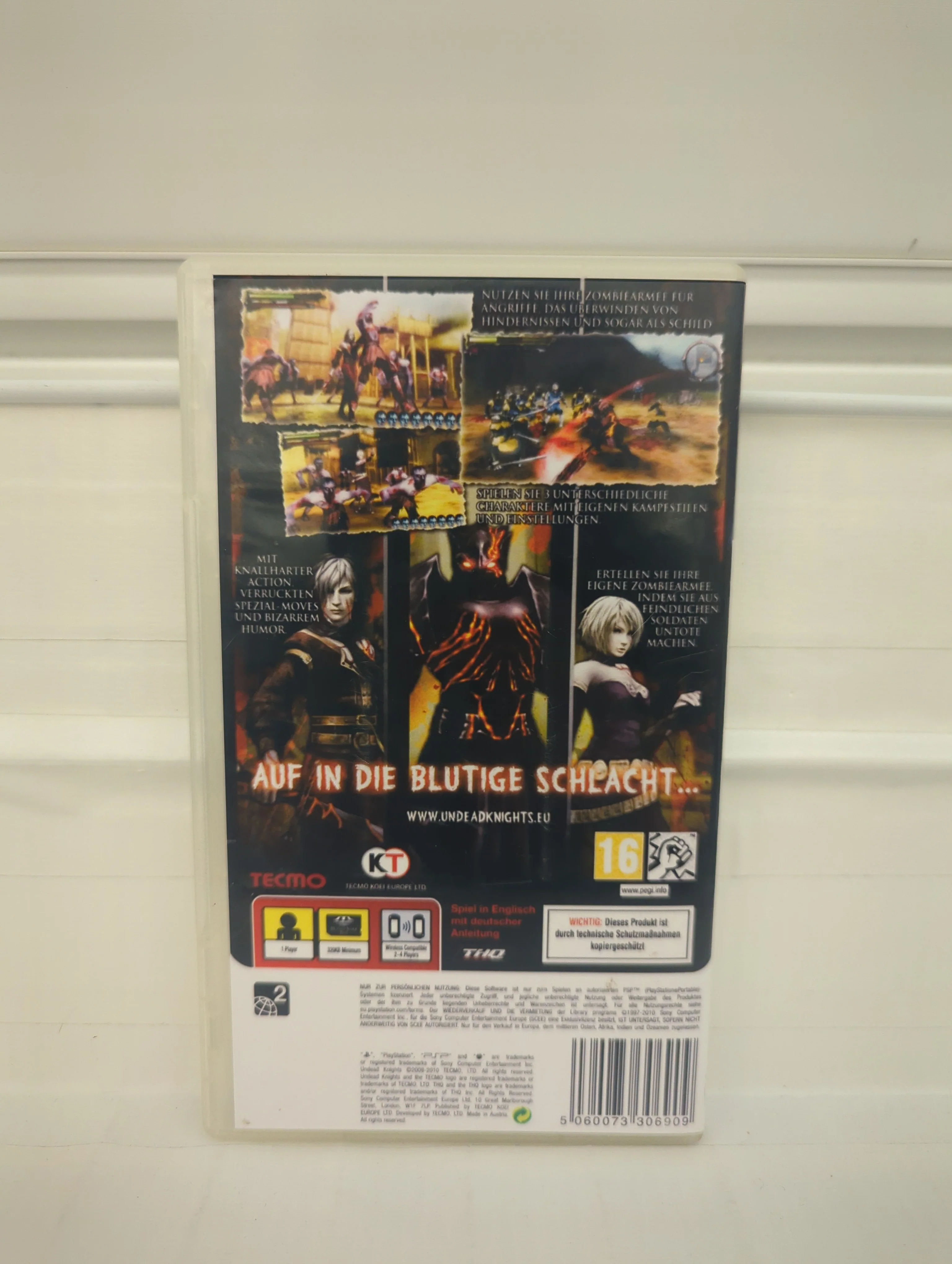 Undead Knights - PSP - Image 2